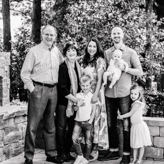 Photo of Stephen and Marsha Davey with their son Ben and his family.